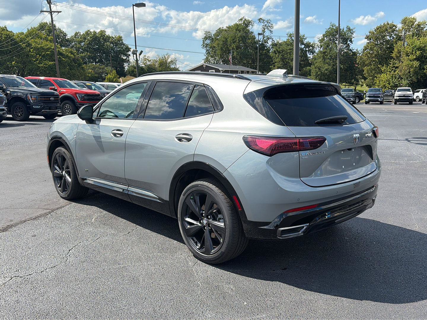 Used 2025 Buick Envision Sport Touring AWD/4WD image 3
