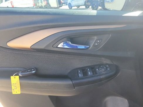 Used 2023 Chevrolet TrailBlazer ACTIV w/ Convenience Package image 14