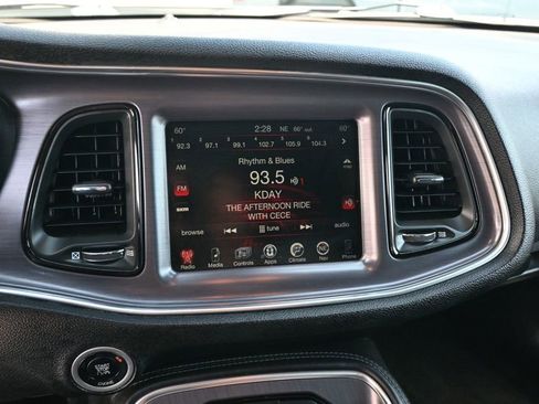 Used 2016 Dodge Challenger R/T image 11