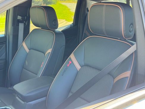 New 2025 GMC Canyon AT4 w/ Nightfall Edition image 16