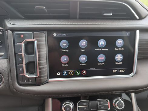 Used 2021 GMC Yukon Denali AWD/4WD image 28