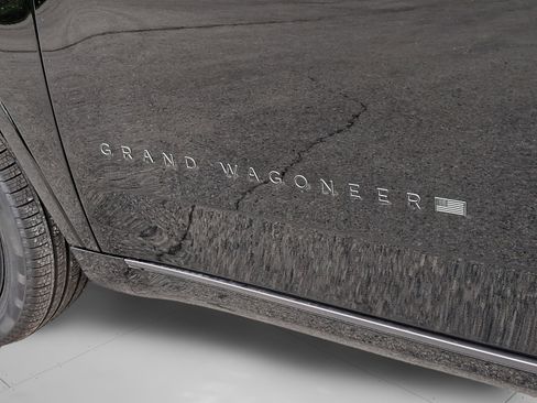 New 2026 Jeep Grand Wagoneer Limited AWD/4WD image 16