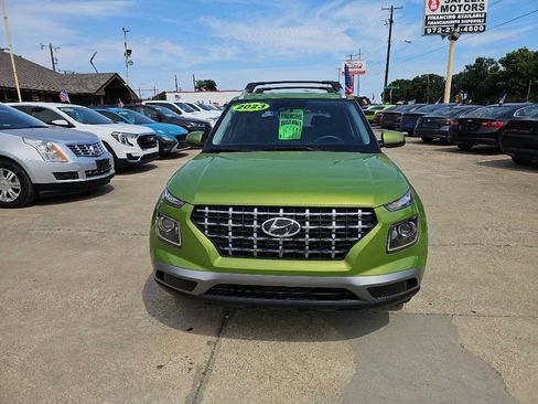 Used 2023 Hyundai Venue SEL image 8