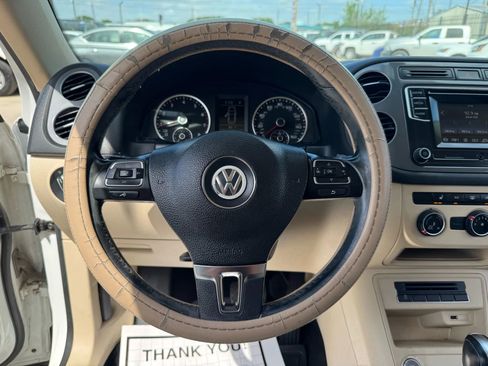Used 2016 Volkswagen Tiguan S image 46