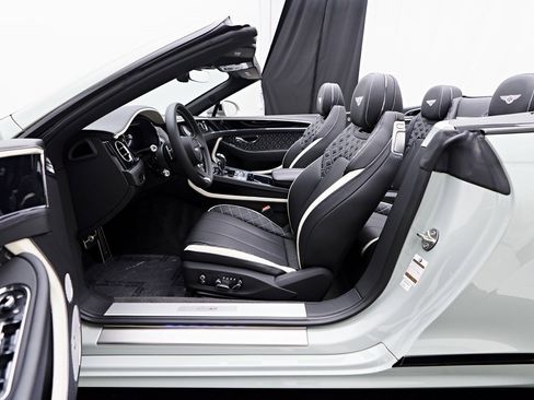 Used 2024 Bentley Continental GT Speed image 40