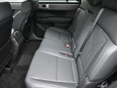 Used 2025 Hyundai Santa Fe SEL image 13