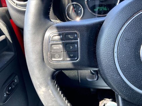 Used 2017 Jeep Wrangler Unlimited Rubicon AWD/4WD image 22