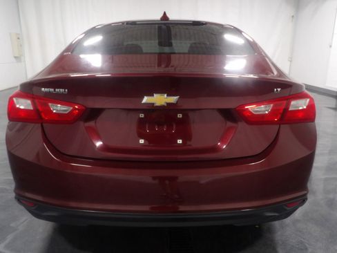 Used 2016 Chevrolet Malibu LT FWD image 5