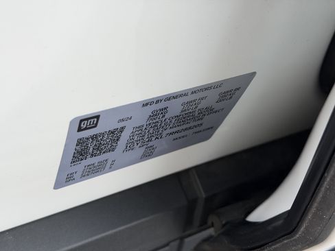 Certified 2024 Cadillac Escalade ESV Premium Luxury w/ Performance Package image 33