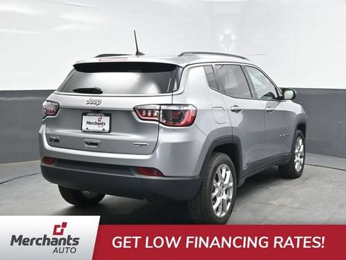 Used 2022 Jeep Compass Latitude AWD/4WD image 7