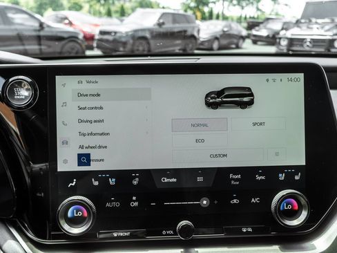 Used 2024 Lexus TX 350 AWD image 17