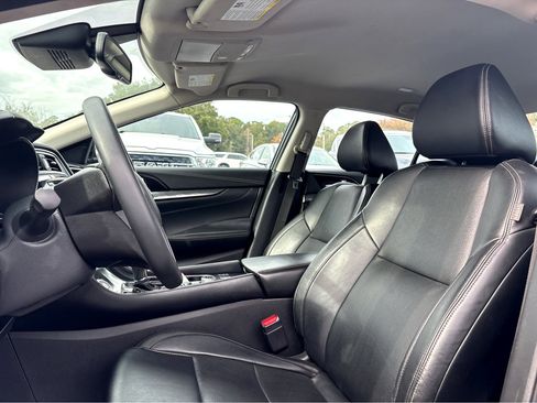 Used 2023 Nissan Maxima SV w/ Floor Mat Group image 19