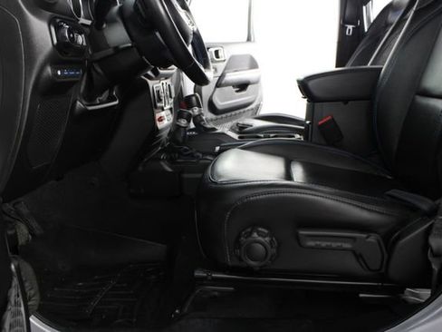 Used 2021 Jeep Wrangler Unlimited Rubicon 4xe w/ Steel Bumper Group image 16