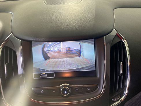 Used 2019 Chevrolet Cruze LT FWD image 22