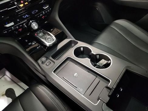 Used 2025 Acura MDX SH-AWD image 15