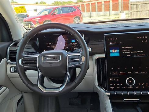 Used 2026 GMC Acadia Denali FWD image 12