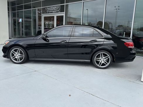 Used 2016 Mercedes-Benz E 400 E 400 image 3