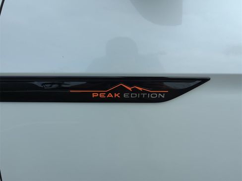 New 2026 Volkswagen Atlas Peak Edition image 23