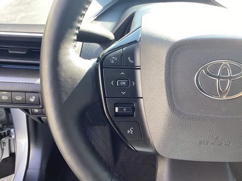 Used 2023 Toyota Prius XLE image 21