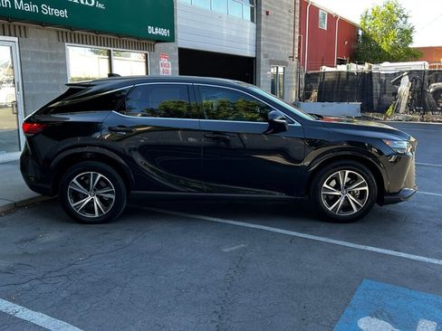 Used 2023 Lexus RX 350h w/ Accessory Package (Z1) AWD/4WD image 8