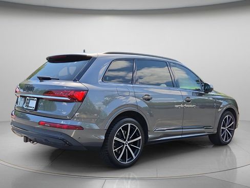 Used 2021 Audi Q7 3.0T Premium Plus AWD/4WD image 7