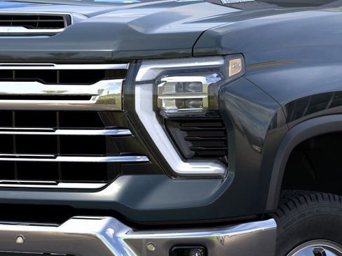 New 2026 Chevrolet Silverado 3500 LTZ w/ LTZ Plus Package AWD/4WD image 10