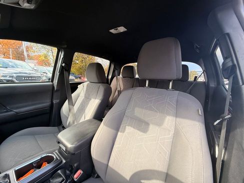 Used 2019 Toyota Tacoma TRD Off-Road image 23