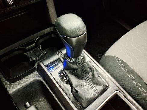 Used 2021 Toyota Tacoma TRD Off-Road w/ Technology Package RWD image 21