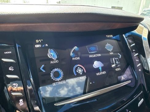 Used 2017 Cadillac Escalade Luxury AWD/4WD image 24