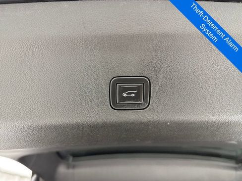 Used 2023 GMC Yukon Denali Ultimate image 16