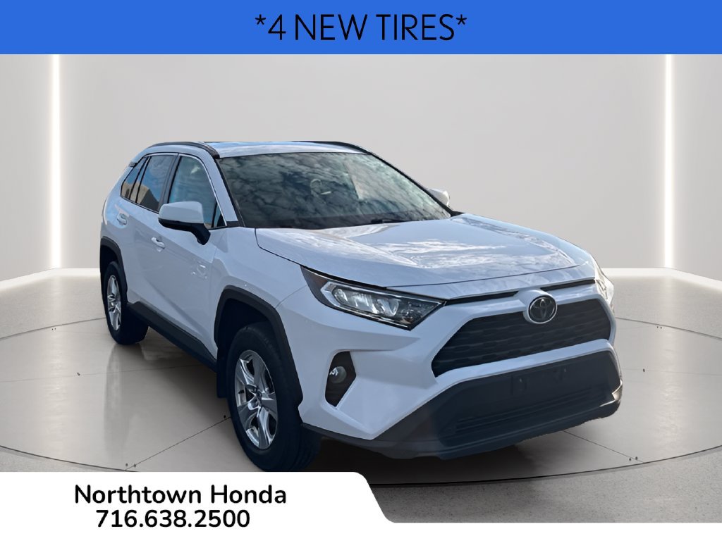 Used 2020 Toyota RAV4 XLE w/ All Weather Liner Package AWD/4WD image 2