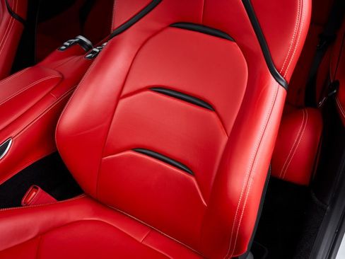 Used 2020 Ferrari GTC4Lusso T image 48