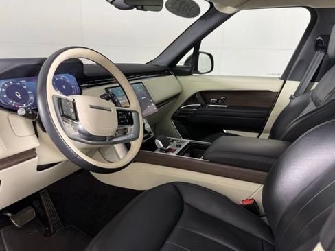 Used 2023 Land Rover Range Rover SE AWD/4WD image 16