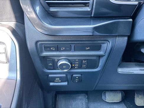 Used 2022 Ford F150 XLT w/ Equipment Group 302A High AWD/4WD image 16