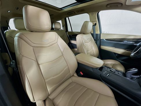 Used 2023 Cadillac XT6 Sport w/ Platinum Package image 30