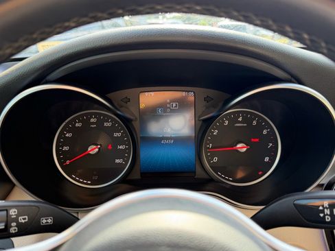 Used 2021 Mercedes-Benz GLC 300 w/ Premium Package image 21