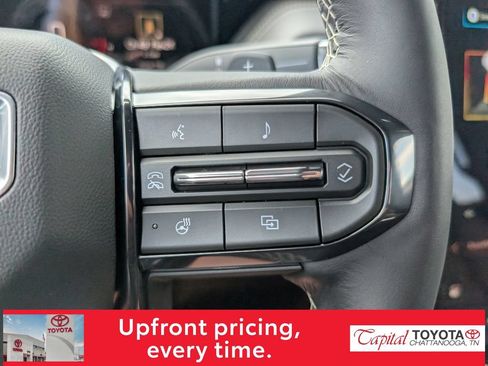 Used 2026 GMC Yukon Denali Ultimate AWD/4WD image 20
