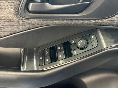 Certified 2023 Nissan Rogue S FWD image 4