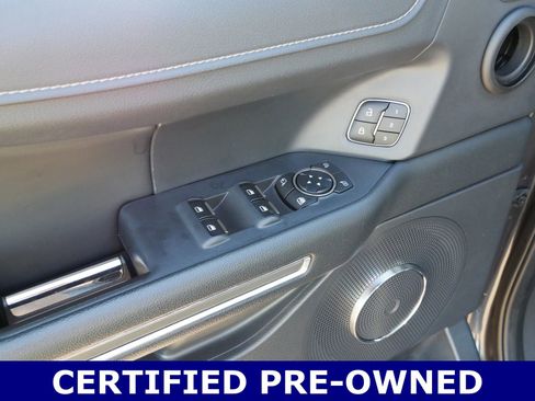 Certified 2024 Ford Expedition XLT image 15
