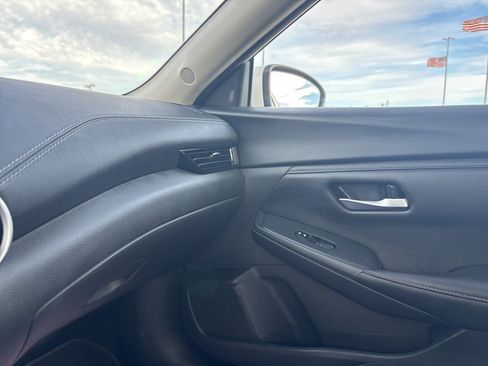 Used 2025 Nissan Sentra SV image 18