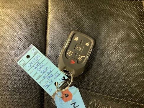Used 2019 GMC Yukon SLT AWD/4WD image 40