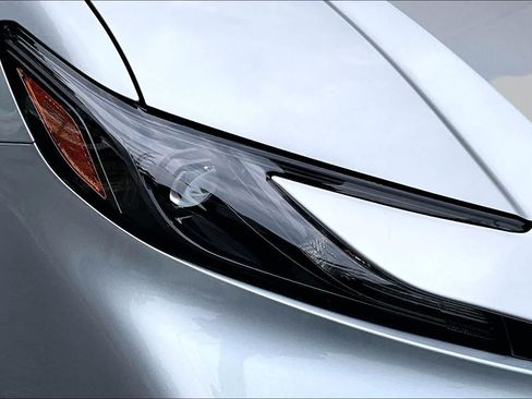 Used 2025 Toyota Camry LE FWD image 28