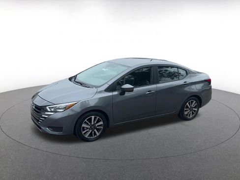 Used 2025 Nissan Versa SV FWD image 8