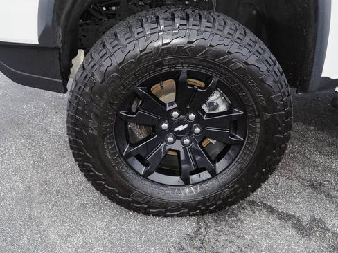 Used 2022 Chevrolet Colorado ZR2 w/ ZR2 Dusk Special Edition image 34