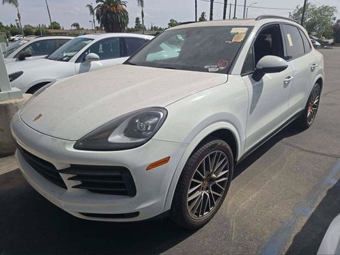 Used 2022 Porsche Cayenne Platinum Edition AWD/4WD image 9