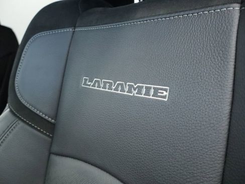 Used 2025 RAM 3500 Laramie AWD/4WD image 26