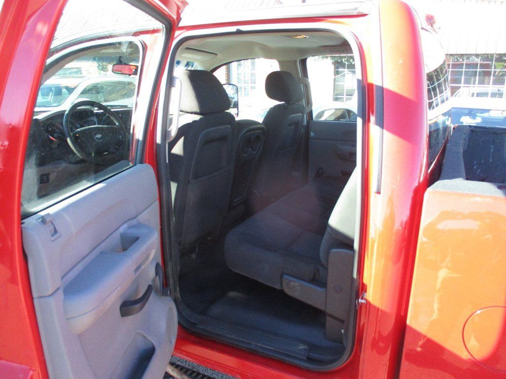 Used 2013 Chevrolet Silverado 3500 W/T RWD image 9