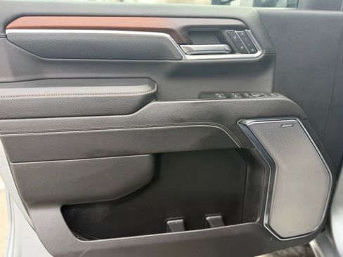 Used 2024 GMC Sierra 2500 Denali w/ Denali Reserve Package image 12