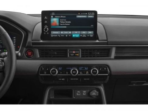 Certified 2025 Honda Pilot Black Edition image 10