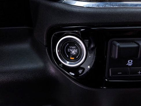 Used 2024 Chevrolet Silverado 1500 LT Trail Boss w/ LT Trail Boss Premium Package AWD/4WD image 28